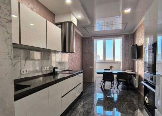 Продажа 3-ком. квартиры, 95 м2, Ростов-на-Дону, улица Добровольского, 1/1