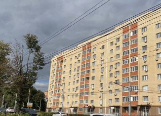 Сдам в аренду однокомнатную квартиру, 50 м2, Тула, Октябрьская улица, 217к2