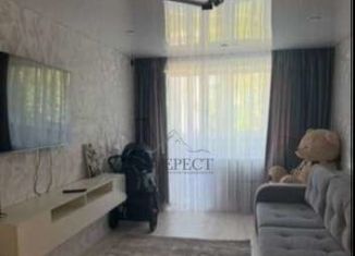 Продается двухкомнатная квартира, 44 м2, Старый Оскол, микрорайон Жукова, 4