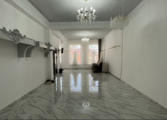 Сдача в аренду торговой площади, 60 м2, Махачкала, улица Дахадаева, 48