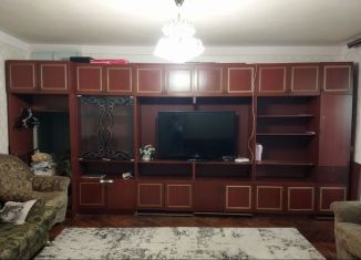 Сдаю 1-ком. квартиру, 31 м2, Сочи, улица Новосёлов, 7