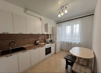 Сдаю 1-ком. квартиру, 39 м2, Тюмень, Смоленская улица, 46