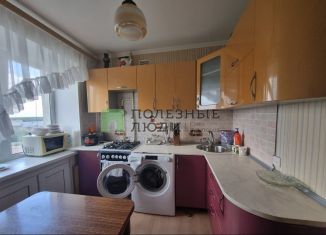 Двухкомнатная квартира на продажу, 40.2 м2, Зеленодольск, улица Ленина, 2