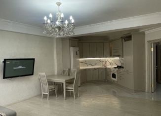 Продается 1-комнатная квартира, 70 м2, Махачкала, улица Бейбулатова, 13А