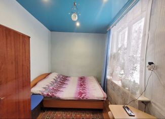 Продаю трехкомнатную квартиру, 58 м2, Киров, улица Ленина, 4