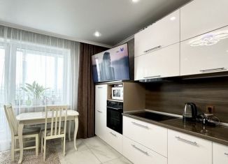 Продажа 2-комнатной квартиры, 59.1 м2, Челябинск, улица Бейвеля, 72