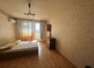 Сдача в аренду 1-ком. квартиры, 40 м2, Москва, улица Маршала Савицкого, 8