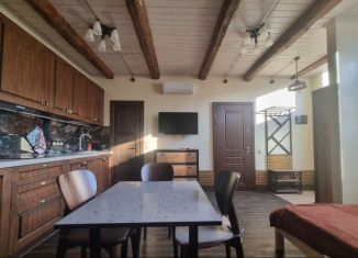 Сдаю квартиру студию, 21 м2, Крым, улица Карла Маркса, 46