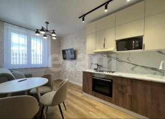 Сдам в аренду 1-комнатную квартиру, 32.4 м2, Тюмень, улица Республики, 204к6