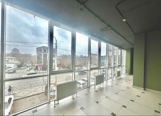 Аренда помещения свободного назначения, 210 м2, Краснодар, улица Кубанская Набережная, 33