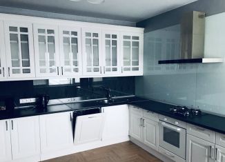 Продаю 3-ком. квартиру, 92.1 м2, Казань, улица Тельмана, 20