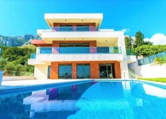 Продается дом, 400 м2, Сочи, микрорайон Центральный, площадь Флага