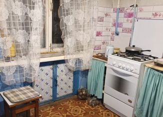 Продаю трехкомнатную квартиру, 55.5 м2, Орёл, улица Тургенева, 37