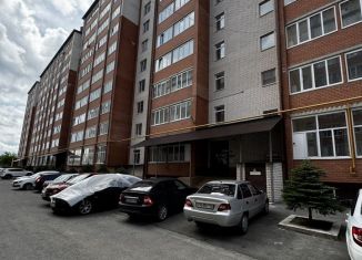 Продаю 1-ком. квартиру, 41 м2, Черкесск, Октябрьская улица, 9Н