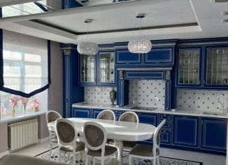 Продаю четырехкомнатную квартиру, 197.6 м2, Иркутск, улица Александра Невского