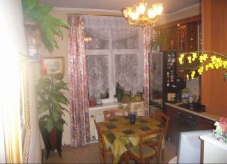 Продажа трехкомнатной квартиры, 72.6 м2, Санкт-Петербург, улица Седова, 77/28, метро Елизаровская