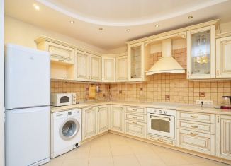 Сдам 3-комнатную квартиру, 99.6 м2, Тюмень, улица 50 лет Октября, 24к2