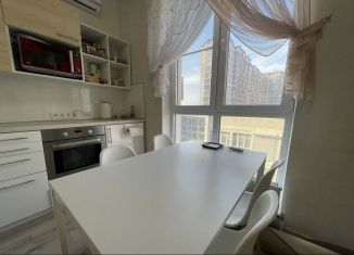 Трехкомнатная квартира на продажу, 80 м2, Анапа, Анапское шоссе, 32к4