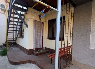 Сдается 1-комнатная квартира, 27 м2, Крым, переулок Лукичева, 4