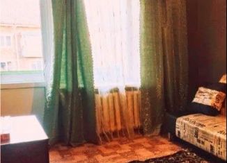 Сдаю 1-ком. квартиру, 31 м2, Балашов, Юбилейная улица, 32