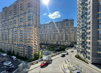 2-ком. квартира на продажу, 60 м2, Краснодар, улица имени В.Н. Мачуги, 166А, ЖК Сказка Град