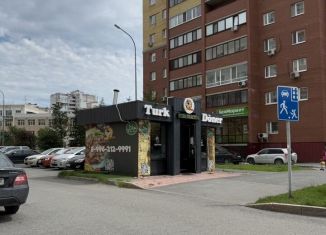 Сдам торговую площадь, 25 м2, Тюмень, улица Василия Гольцова, 10