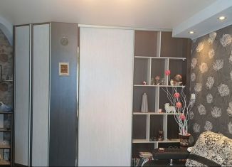 Продается двухкомнатная квартира, 42.8 м2, Омская область, 14-я Чередовая улица, 6