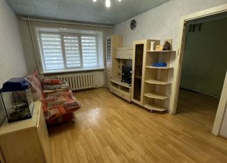 Продаю двухкомнатную квартиру, 42.7 м2, Глазов, улица Глинки, 13