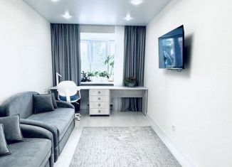 Продам 2-ком. квартиру, 45.7 м2, Киров, слобода Лосево, 1