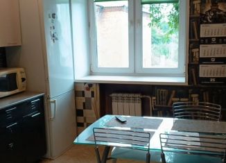 Продажа 2-ком. квартиры, 57.7 м2, Новокузнецк, Зыряновская улица, 74А