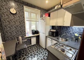 Продаю 2-ком. квартиру, 48 м2, Нижний Новгород, улица Космонавта Комарова, 17