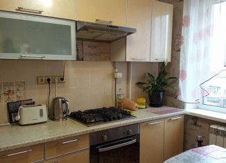 Продажа трехкомнатной квартиры, 68 м2, Чебоксары, Гражданская улица, 86