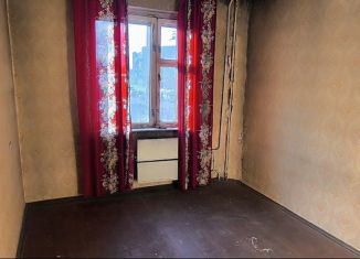 Продам 4-комнатную квартиру, 77 м2, Новокузнецк, улица Климасенко, 28