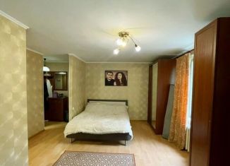 Сдается в аренду однокомнатная квартира, 30 м2, Москва, улица Фёдора Полетаева, 5к4