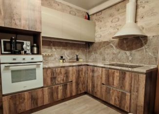 Продается 2-комнатная квартира, 55 м2, Ачинск, 9-й микрорайон, 12