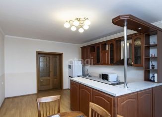 Продается 2-комнатная квартира, 70.4 м2, Тюмень, улица Грибоедова, 13