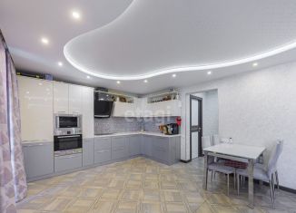 Продажа 2-ком. квартиры, 82 м2, Тюмень, улица Михаила Сперанского, 33/1, ЖК Видный