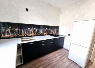 Продам 3-комнатную квартиру, 79.8 м2, Челябинск, улица Дмитрия Неаполитанова