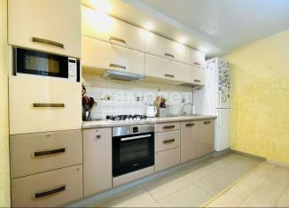 Продам двухкомнатную квартиру, 68 м2, Ставрополь, улица Мира