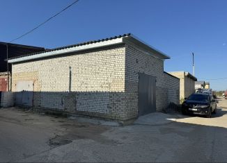 Сдается в аренду гараж, 30 м2, Саратовская область, улица имени П.М. Зыбина, 4к10