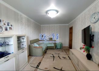 Продается 3-комнатная квартира, 60.9 м2, Курск, Союзная улица, 65В