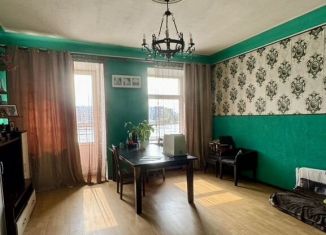 Продаю 2-комнатную квартиру, 56.6 м2, Санкт-Петербург, Октябрьская набережная, 22, метро Елизаровская