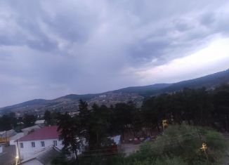 Продаю 2-ком. квартиру, 45 м2, Забайкальский край, улица Калинина, 12