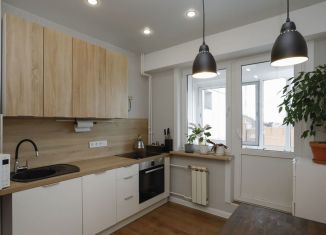 Продаю 2-ком. квартиру, 73 м2, Иркутск, улица Лыткина, 11/7