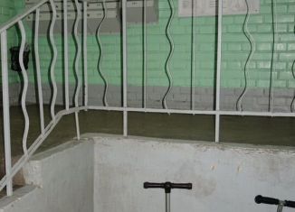 Трехкомнатная квартира на продажу, 65.4 м2, Санкт-Петербург, улица Нахимова, 3к1