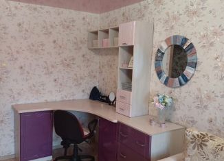 Продам четырехкомнатную квартиру, 75 м2, Благовещенск, улица Чайковского, 64