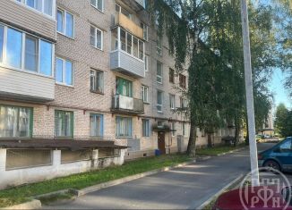 Продаю двухкомнатную квартиру, 42 м2, Тихвин, 1-й микрорайон, 5