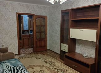 Сдаю трехкомнатную квартиру, 69 м2, Воронеж, улица Машиностроителей, 13/1