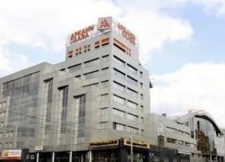 Сдается в аренду офис, 214.2 м2, Челябинск, улица Маркса, 38