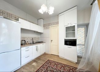 Сдаю двухкомнатную квартиру, 65 м2, Ярославль, улица Пушкина, 20